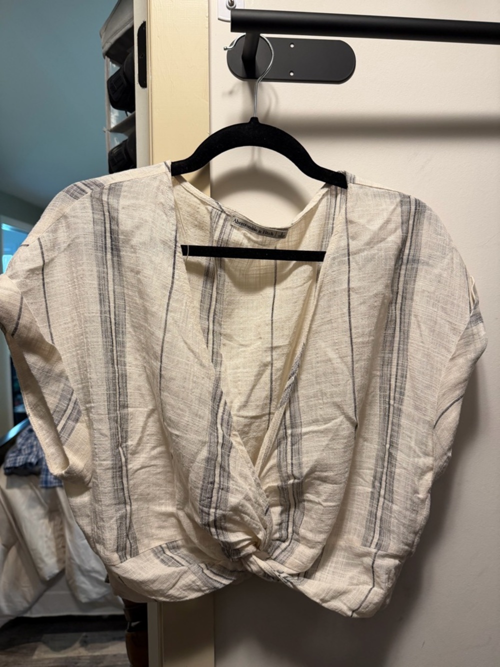 Abercrombie Twist Knot Cropped Top